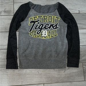 Detroit tigers sweater